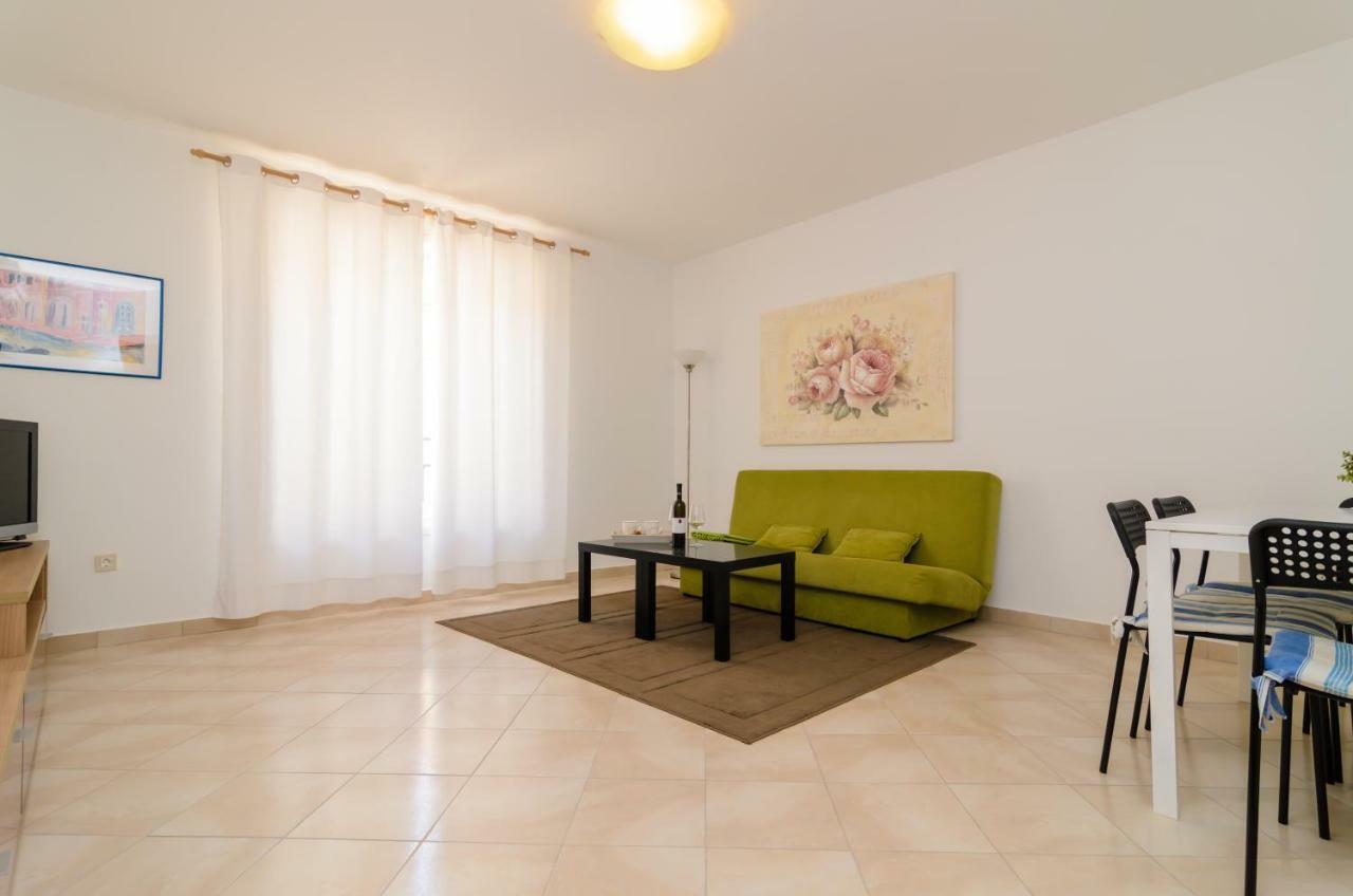 Ornella Appartement Zadar Buitenkant foto