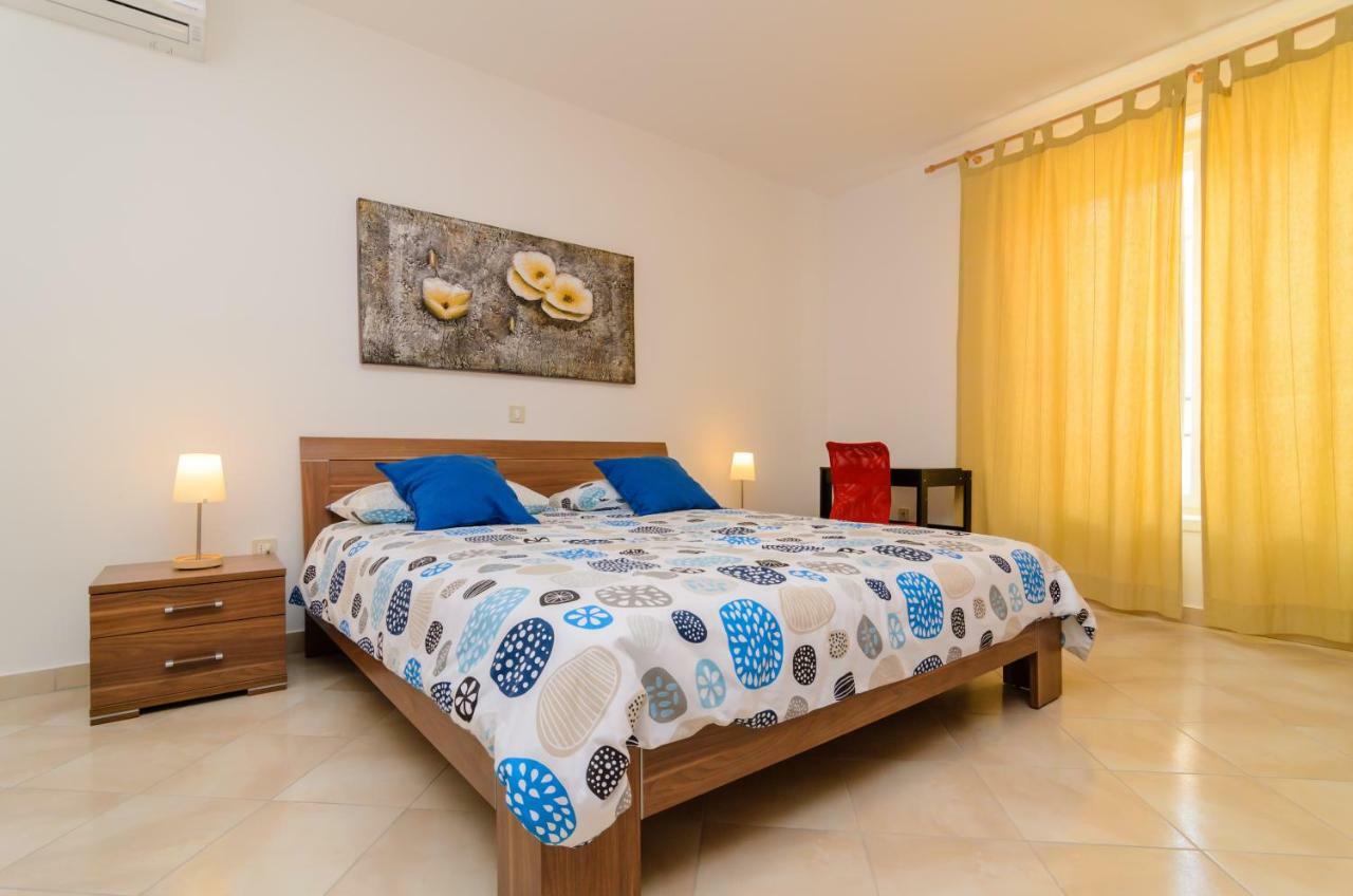 Ornella Appartement Zadar Buitenkant foto