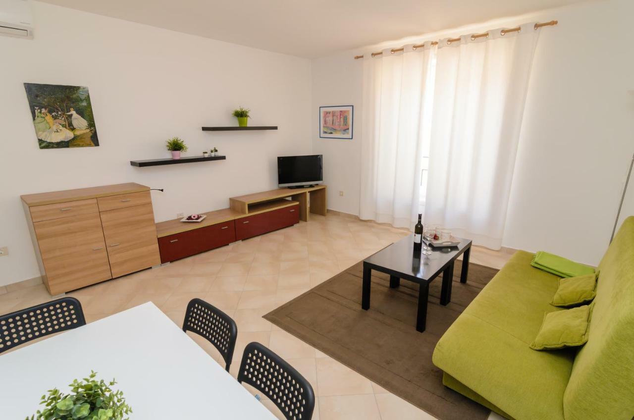 Ornella Appartement Zadar Buitenkant foto