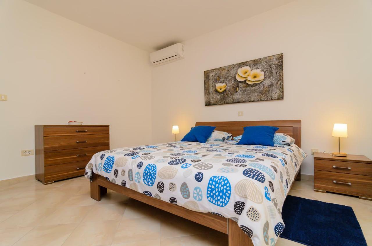Ornella Appartement Zadar Buitenkant foto