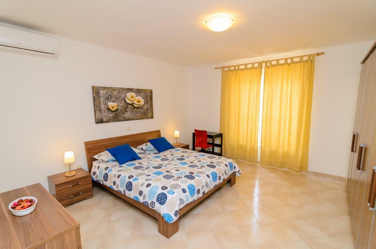 Ornella Appartement Zadar Buitenkant foto